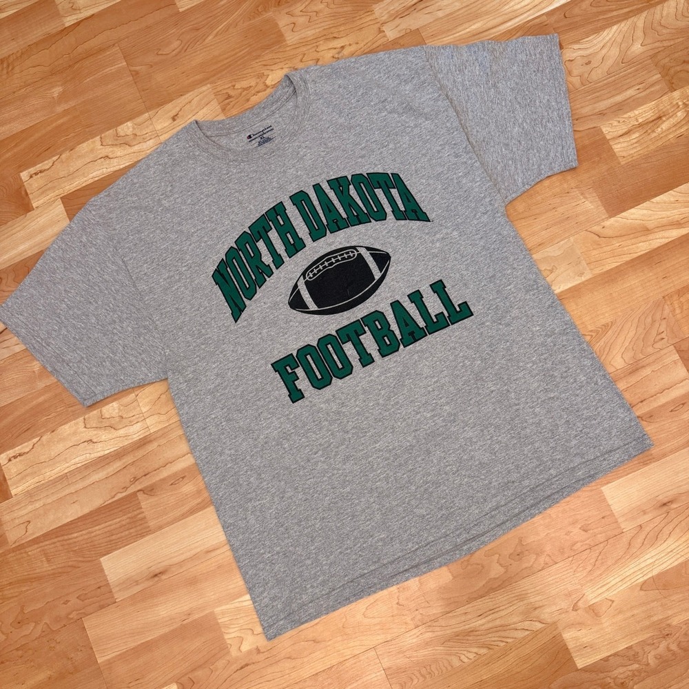 Champion North Dakota Football T-Shirt Mens XL Gray Short Sleeve Graphic Tee